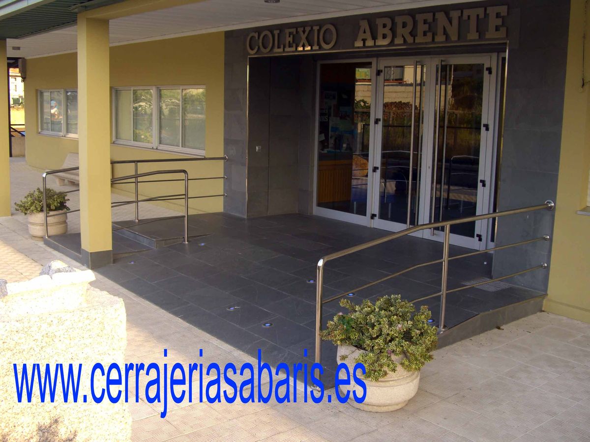 Barandilla inox — Colegio Abrente